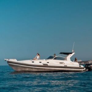 Opera 33 Private boat