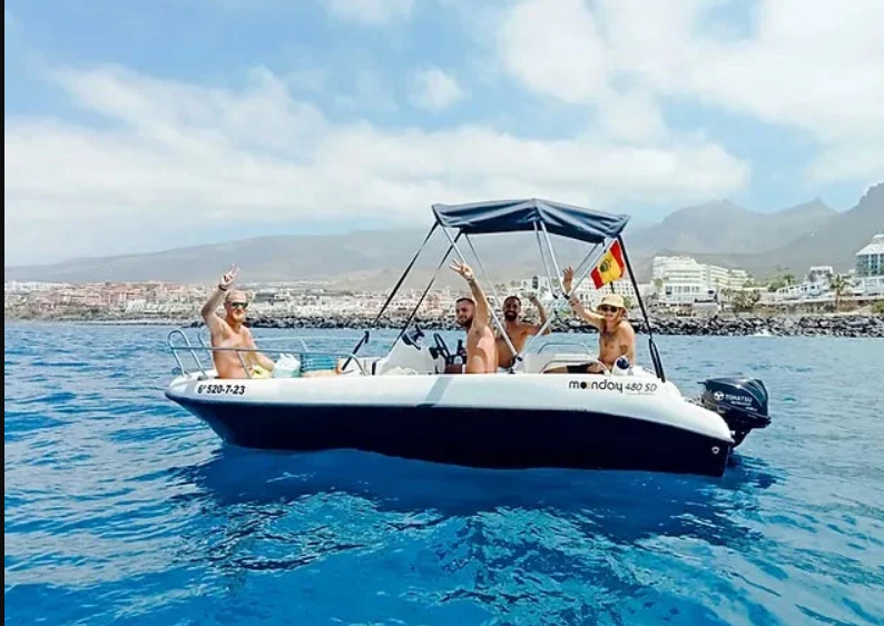 Moonday sailing itself - Image 3