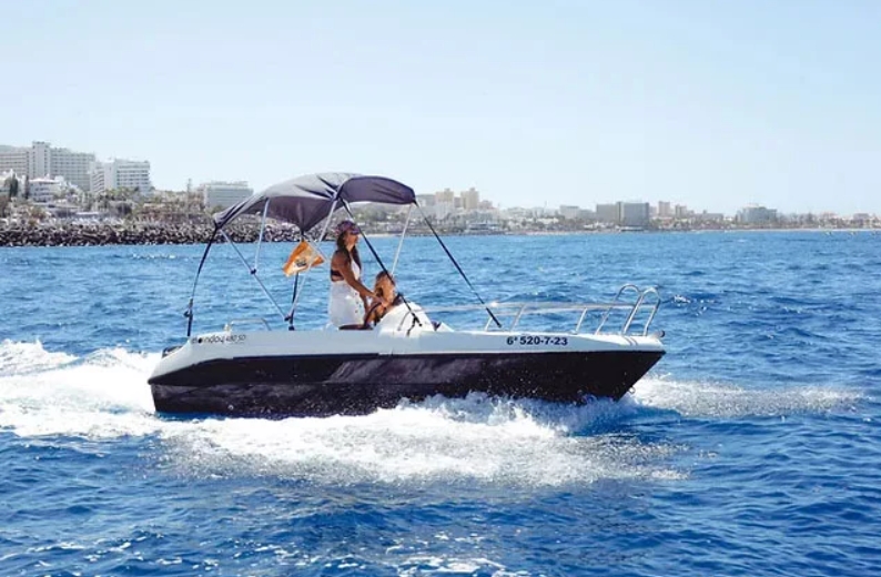 Moonday sailing itself - Image 4