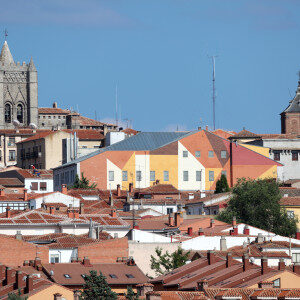 the-old-town-of-avila-castilla-y-leon-spain