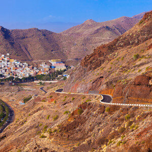 road-to-beach-teresitas-in-tenerife-canary-islands-2